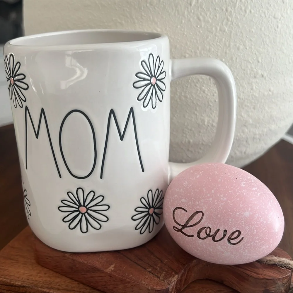 💕Rae Dunn Cute.MOM MUG💕